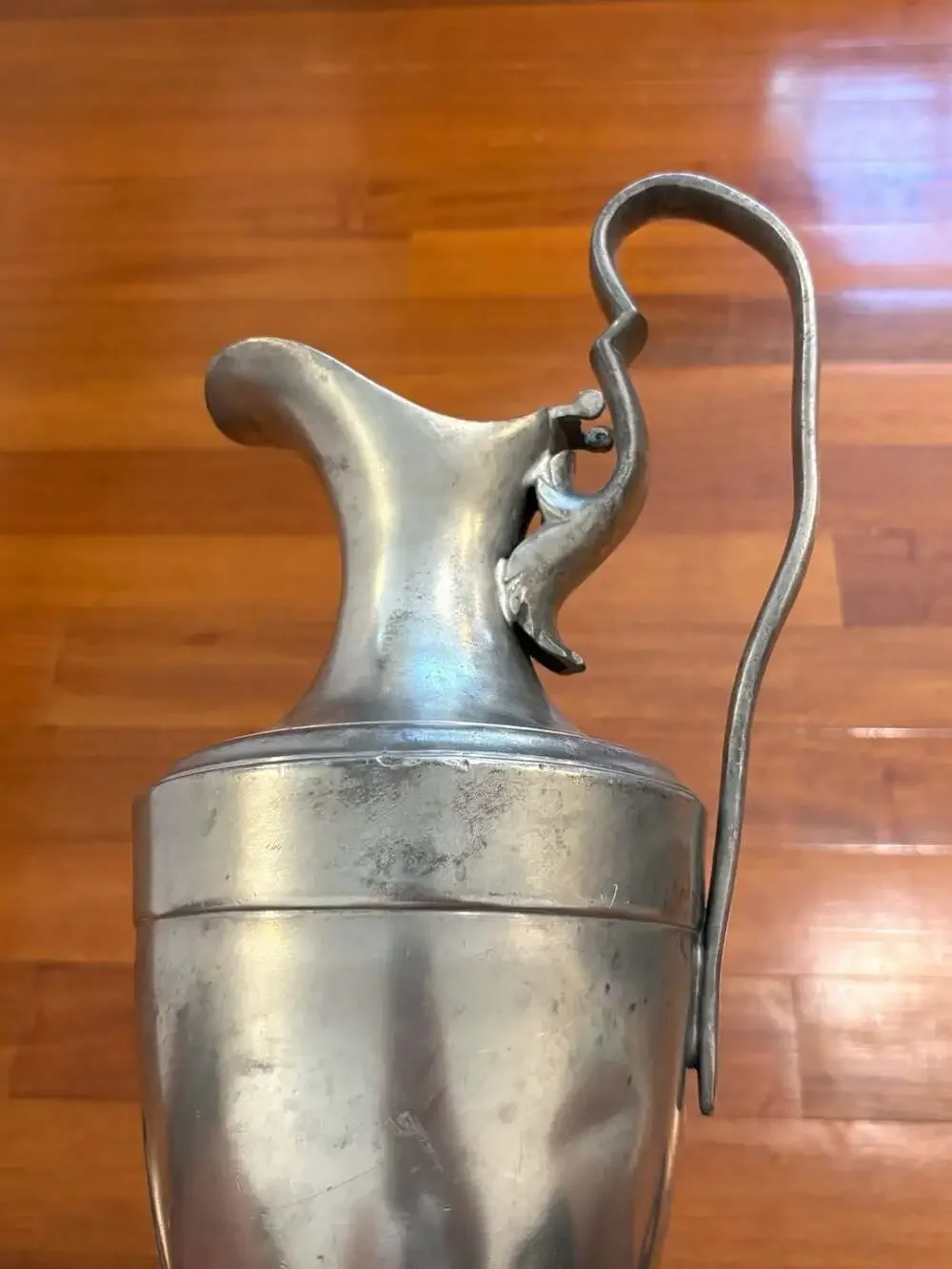Unknown vintage finistain